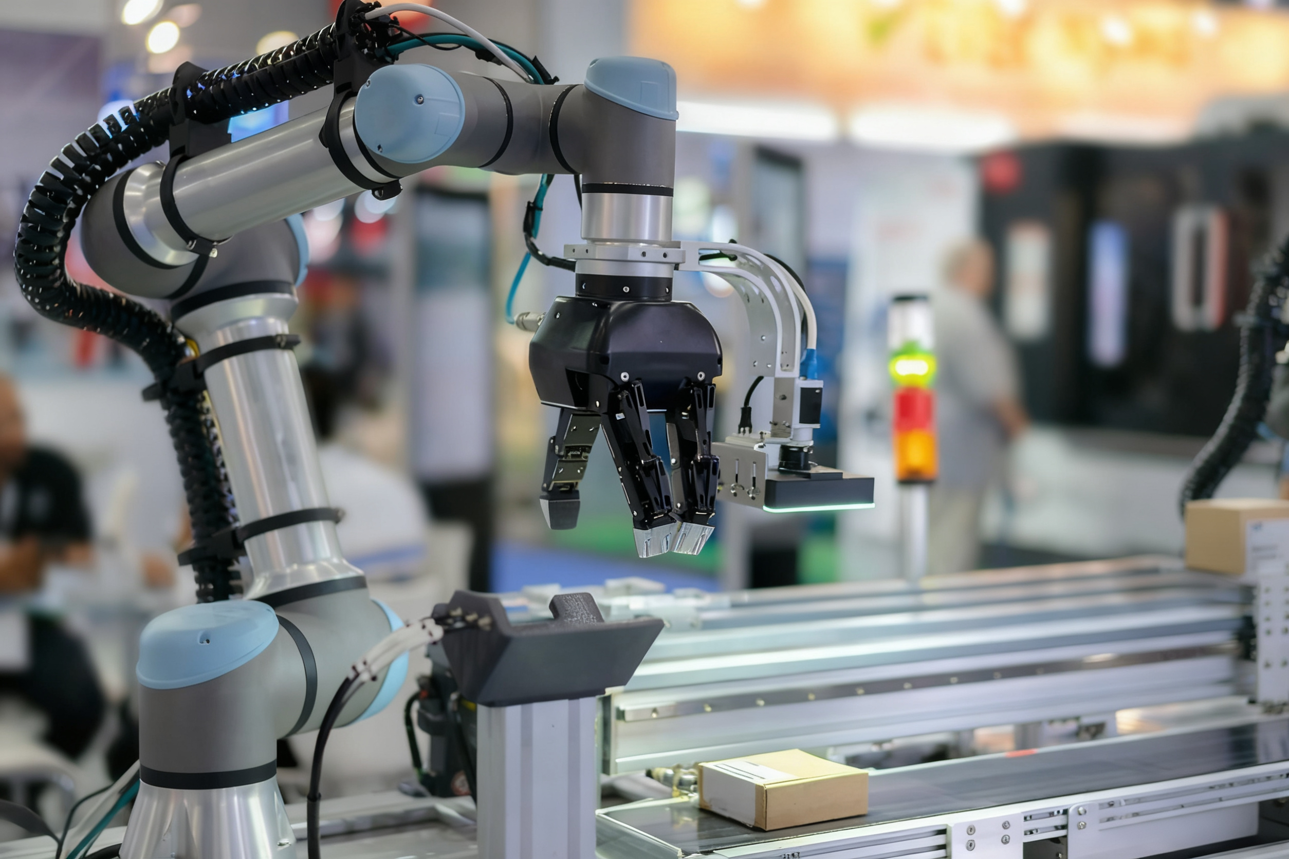 What Is A Robot Arm, And How Does It Work? 3 8a3e067b b1fe 4d5f 85e2 9a94d7f9f5a3