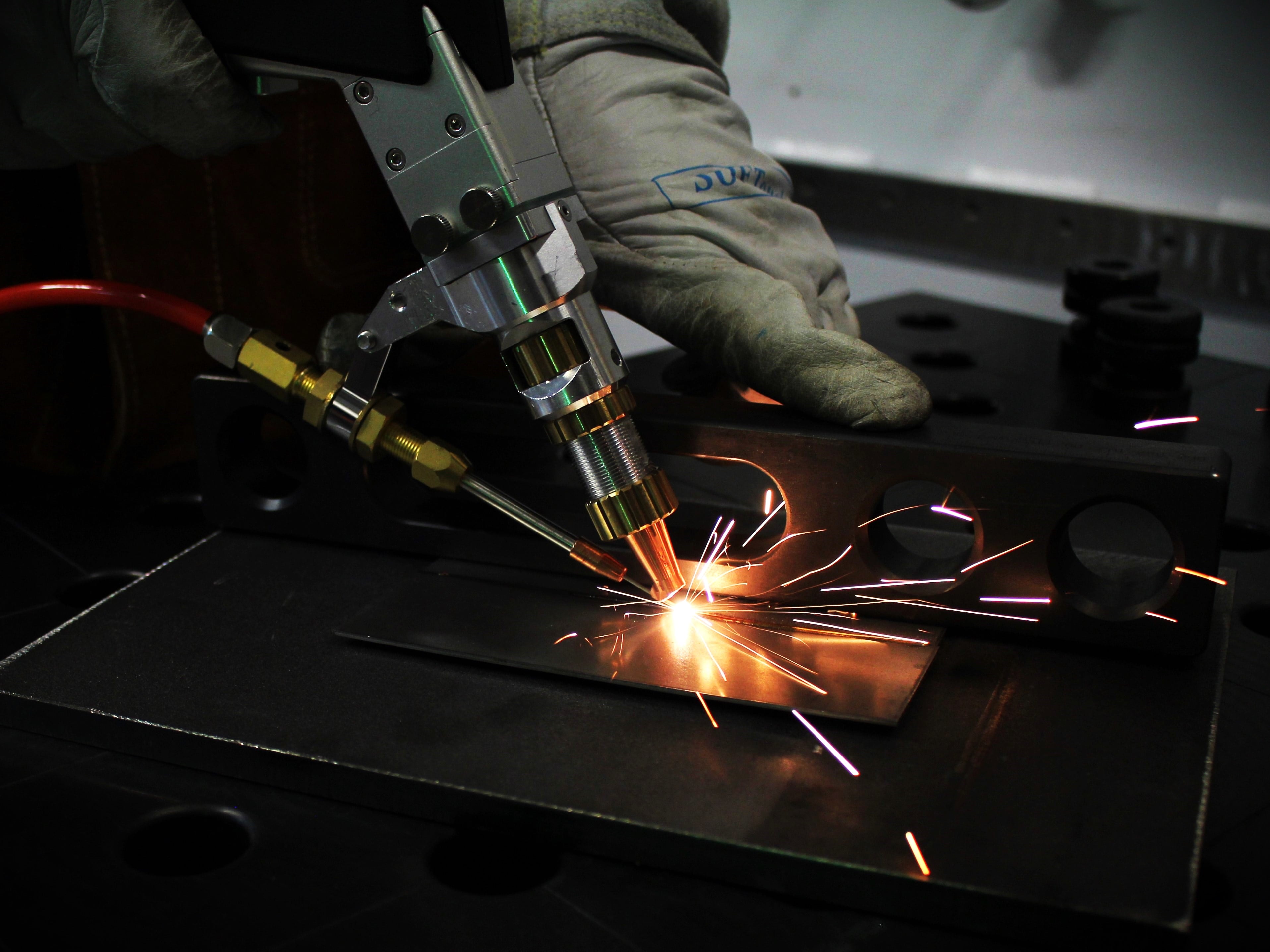 fb942fc5 5237 4d18 ab47 ea46f3df0dec